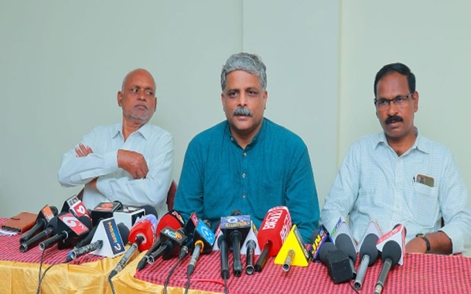 మోదీ పాలనలో తీవ్ర‌ సంక్షోభంలోకి దేశం
