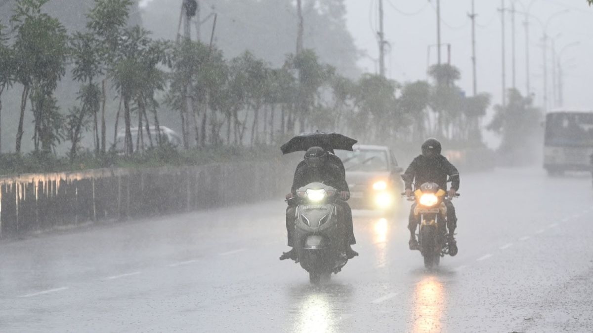 వాయుగుండం ప్రభావం.. తెలంగాణ‌లో మూడు రోజులపాటు భారీ వర్షాలు