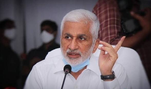 మళ్లీ వైసీపీ గూటికి విజయసాయిరెడ్డి..?