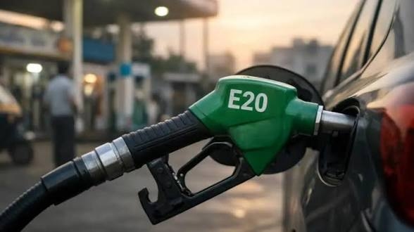 E20 పెట్రోల్‌పై కేంద్రం స్పష్టీకరణ: వెనక్కి తగ్గేదే లేదు!