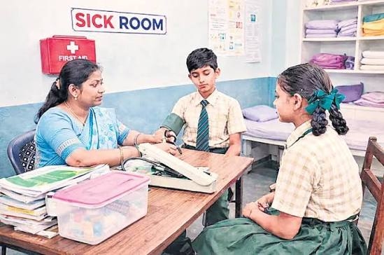 ప్రభుత్వ స్కూళ్లలో 'సిక్ రూమ్స్' ఏర్పాటు : ఏపీ ప్రభుత్వం