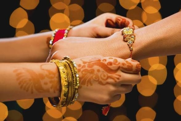 ఈ ఏడాది రాఖీ పౌర్ణమి ఏ రోజున? శుభ ముహూర్తాల వివరాలివే!