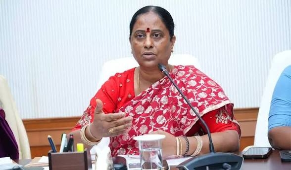 హైదరాబాద్‌కు తిరిగి వచ్చిన కొండా సురేఖ.. తదుపరి కార్యాచరణపై దృష్టి!