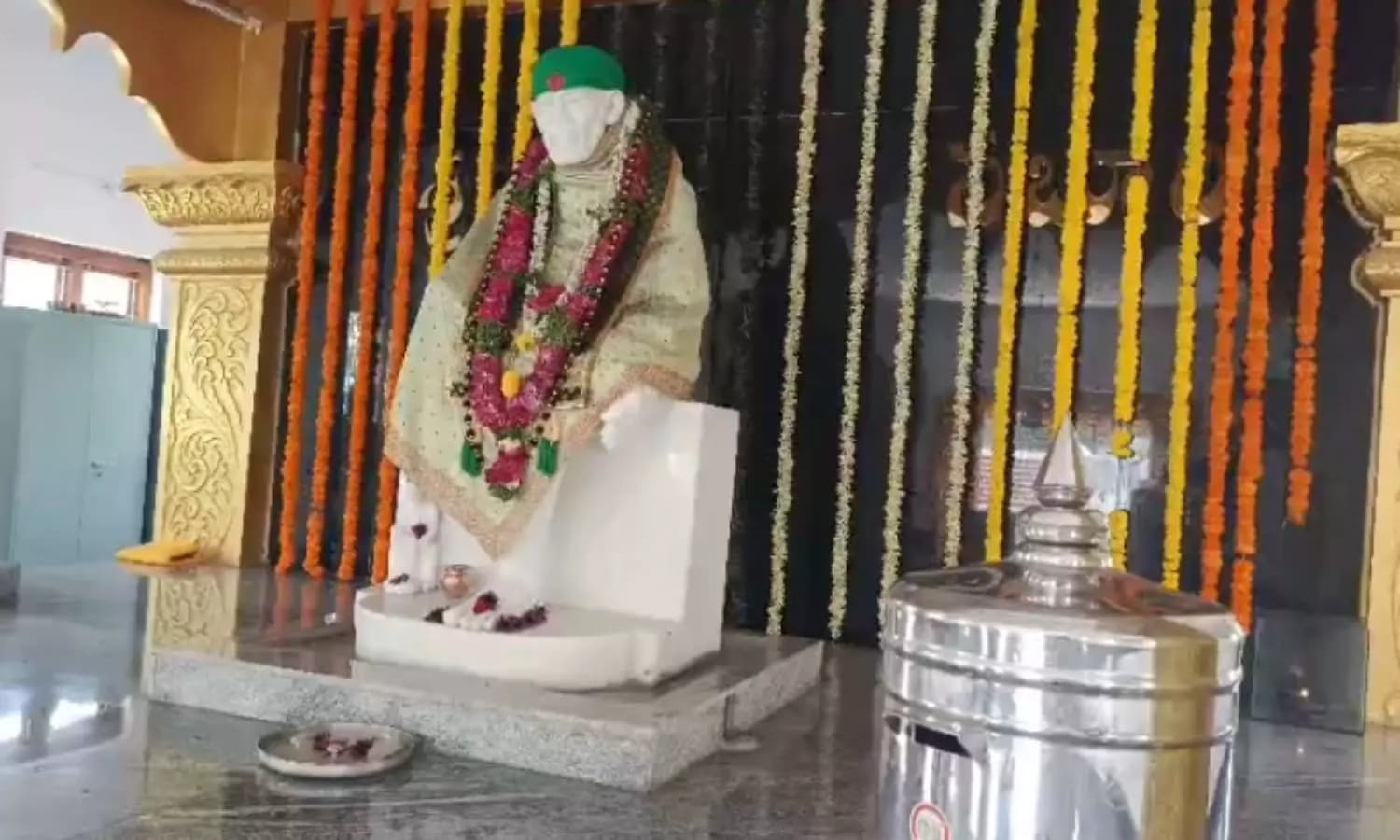 గూడూరు గురుపీఠం ఆలయంలో చోరీ కలకలం తాళాలు పగులగొట్టి దుండగుల చేతివాటం