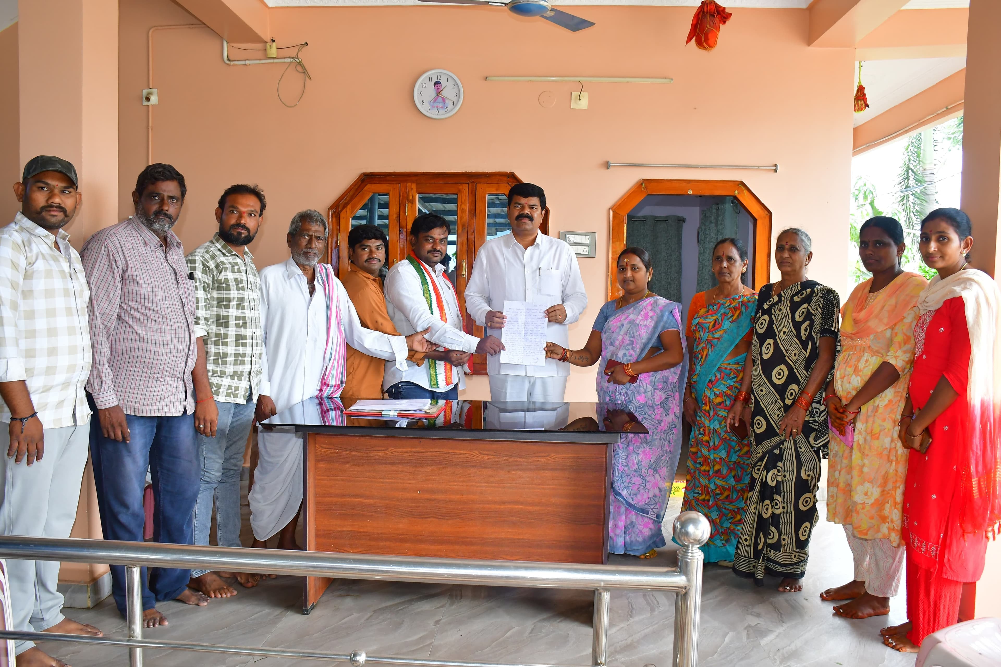 రాజుపేట గ్రామ సమస్యల పరిష్కారానికి చర్యలు తీసుకోవాలి...