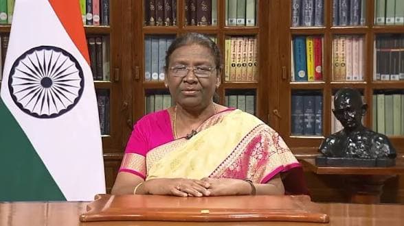 విద్యాబోధనలో సాంకేతికతను వినియోగించాలి: రాష్ట్రపతి ముర్ము