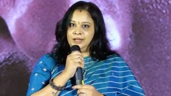 మా అమ్మపై రేవంత్‌కు ఎందుకంత పగ.. కన్నీరుమున్నీరైన కొండా సుస్మిత!