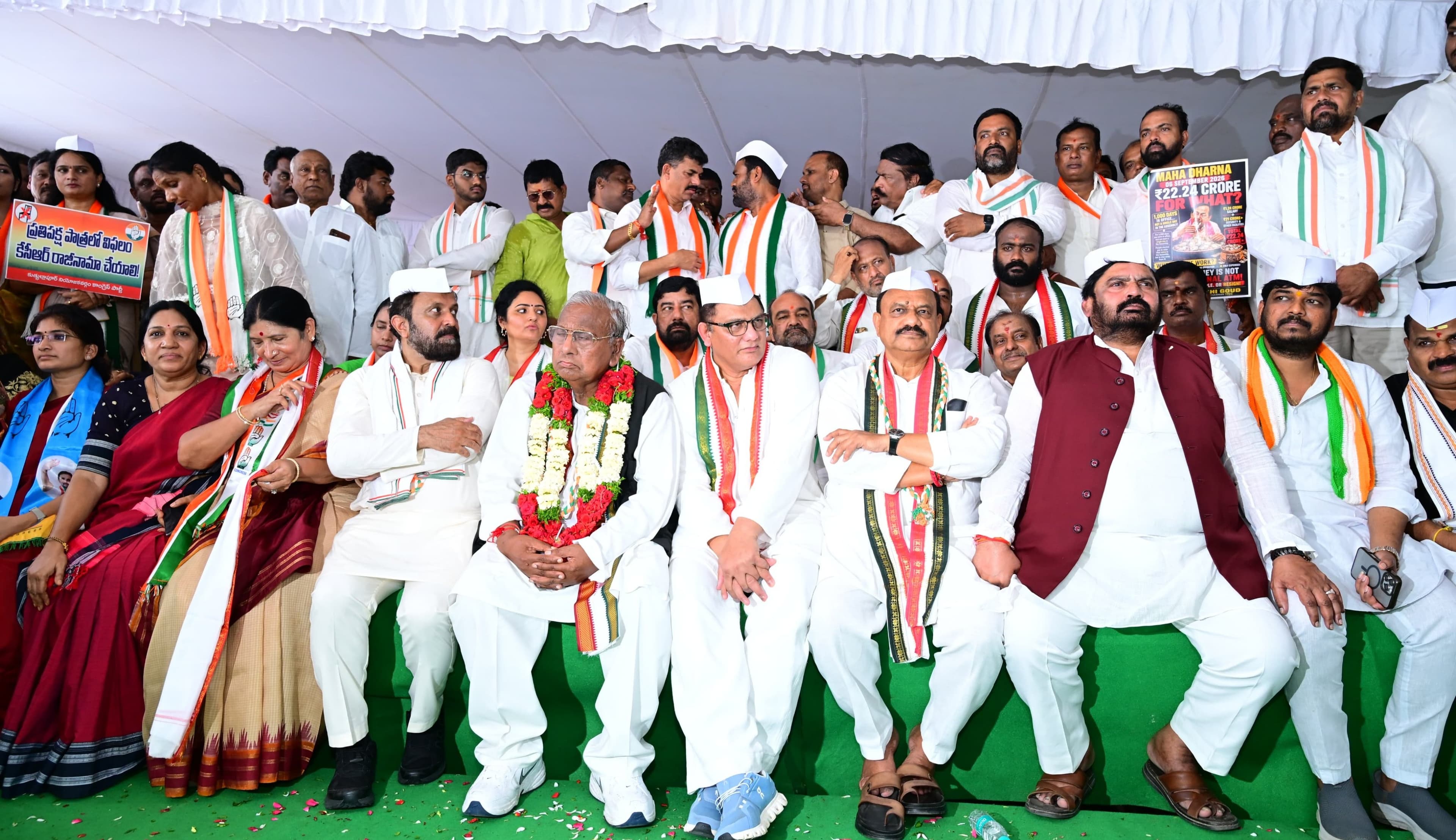 కేసీఆర్‌ రాజీనామా చేయాల్సిందే.. ఇందిరాపార్క్ మ‌హాధ‌ర్నాలో టీపీసీసీ అధ్యక్షుడు మహేశ్‌ కుమార్‌ గౌడ్‌