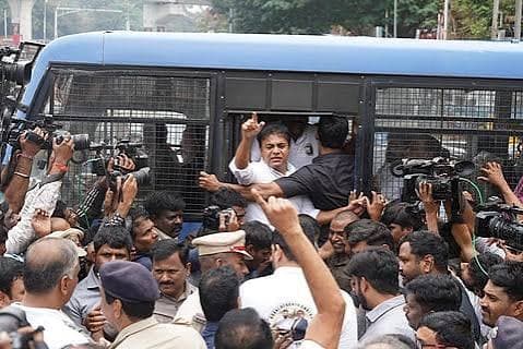 తెలంగాణలో భగ్గుమన్న రాజకీయాలు: రోడ్డెక్కిన BRS, కాంగ్రెస్ కార్యకర్తలు