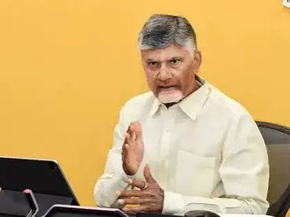 ఉమ్మడి కుటుంబాలకు పెద్ద ఇళ్లు: సీఎం చంద్రబాబు కీలక ఆదేశాలు!