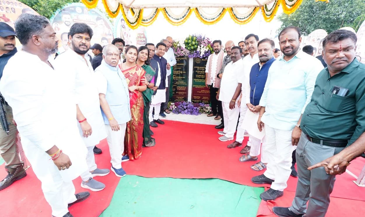 ఆర్యవైశ్య పేద‌ల‌కు అండ‌గా ఉంటాం