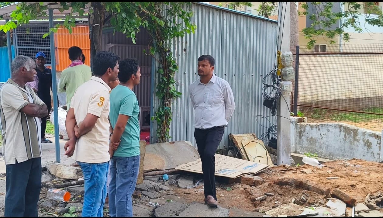 జనగామలో ఫుట్‌పాత్ ఆక్రమణల తొలగింపు