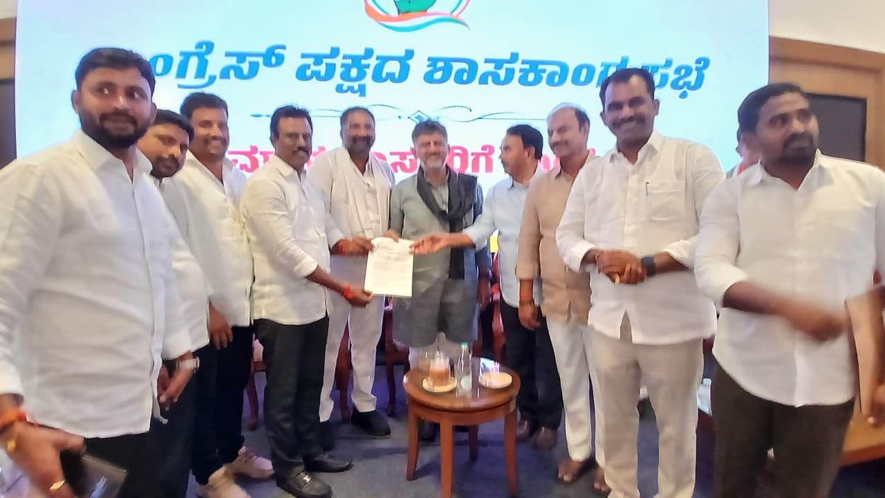 జూరాలకు నీటిని విడుద‌ల చేయండి... కర్ణాటక ముఖ్య‌మంత్రికి మంత్రుల విన‌తి