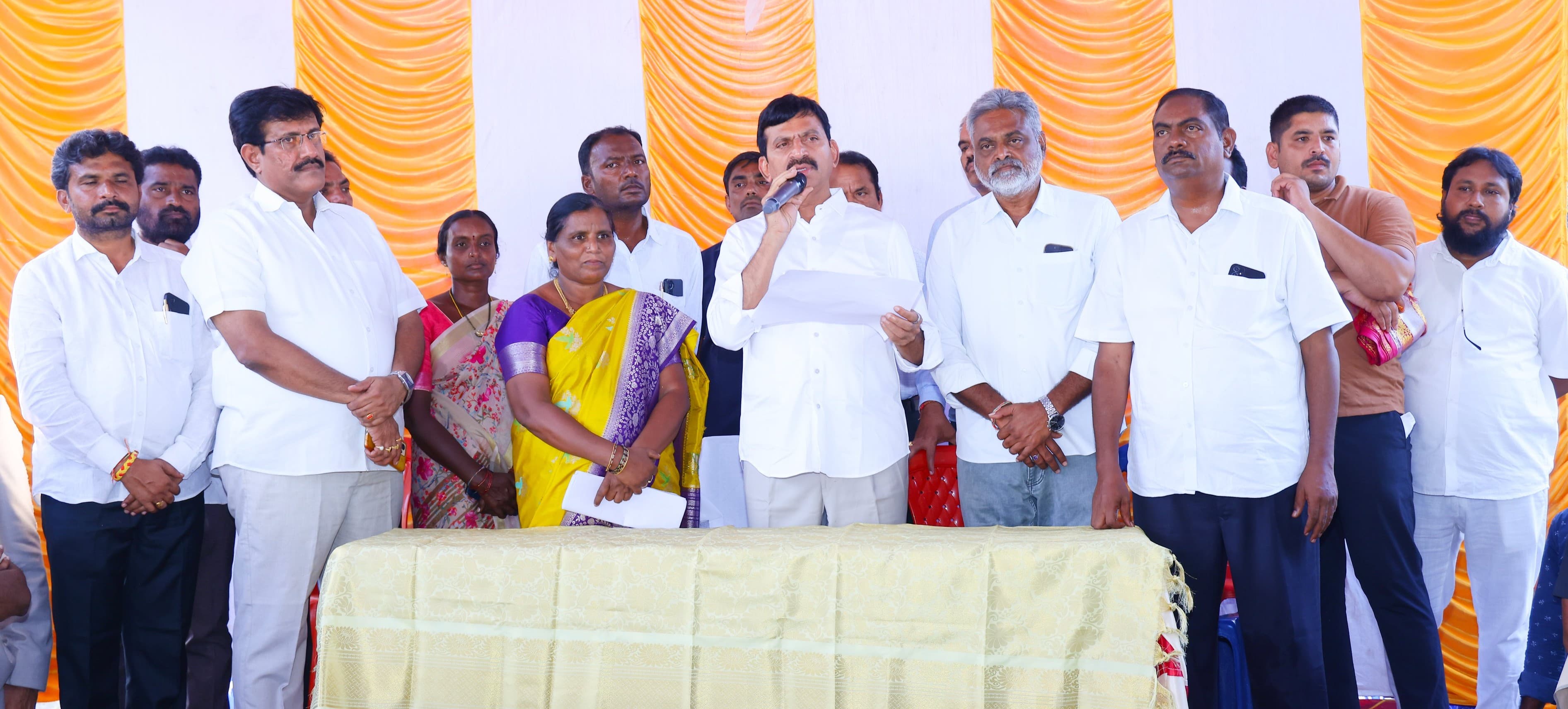 రెండో పంట సాగు చేయొద్దు!.. రైతులకు మంత్రి పొంగులేటి విజ్ఞప్తి