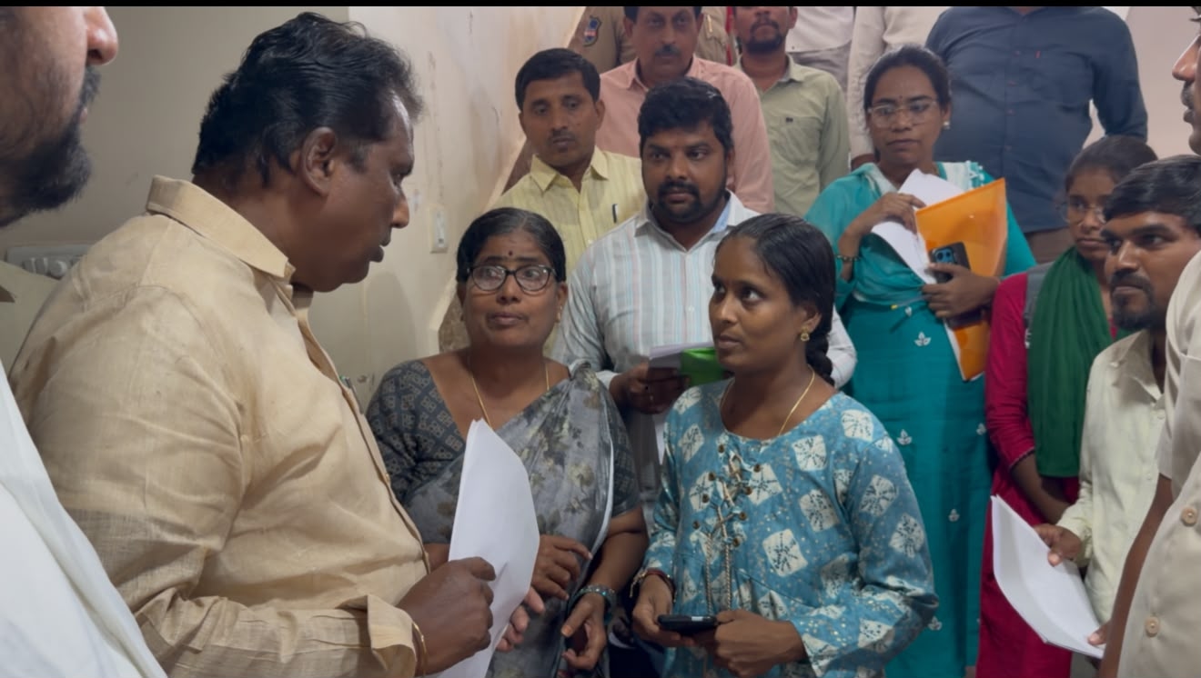 పేద విద్యార్థుల భవిష్యత్తే లక్ష్యంగా ప్రజా ప్రభుత్వం