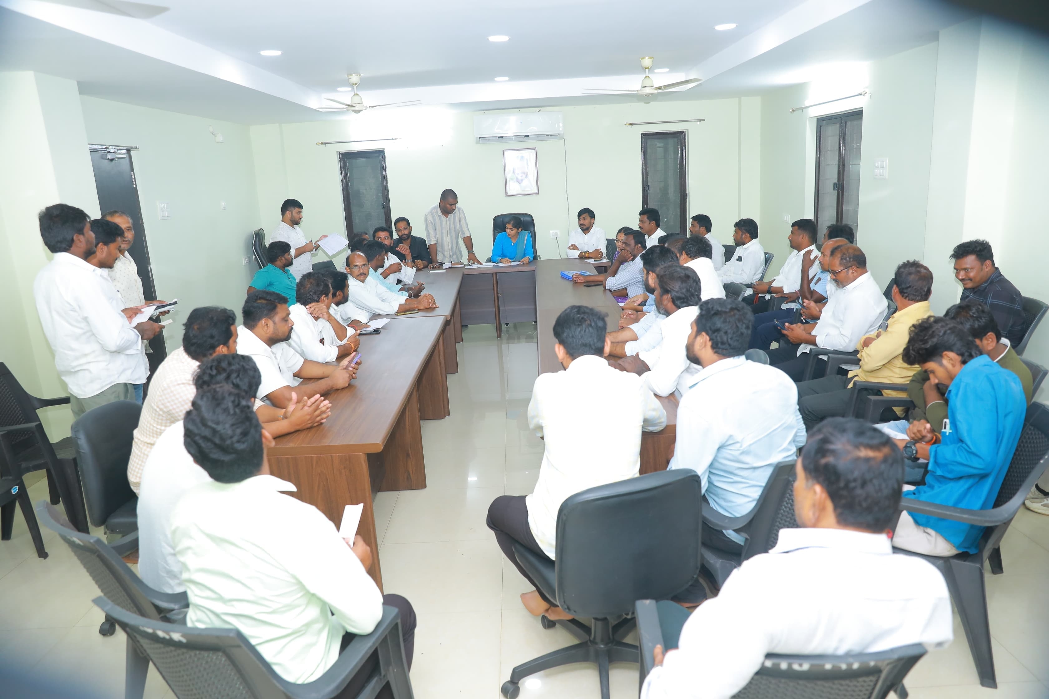బీఎల్ఏలు పార్టీకి వెన్నెముకలా పనిచేయాలి