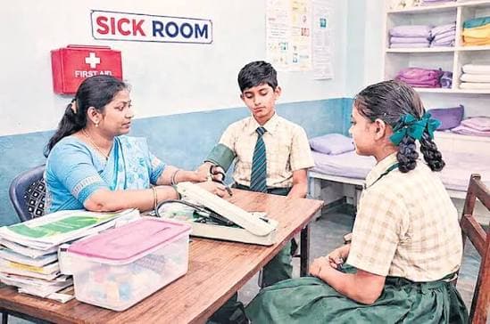 ప్రభుత్వ స్కూళ్లలో 'సిక్ రూమ్స్' ఏర్పాటు : ఏపీ ప్రభుత్వం
