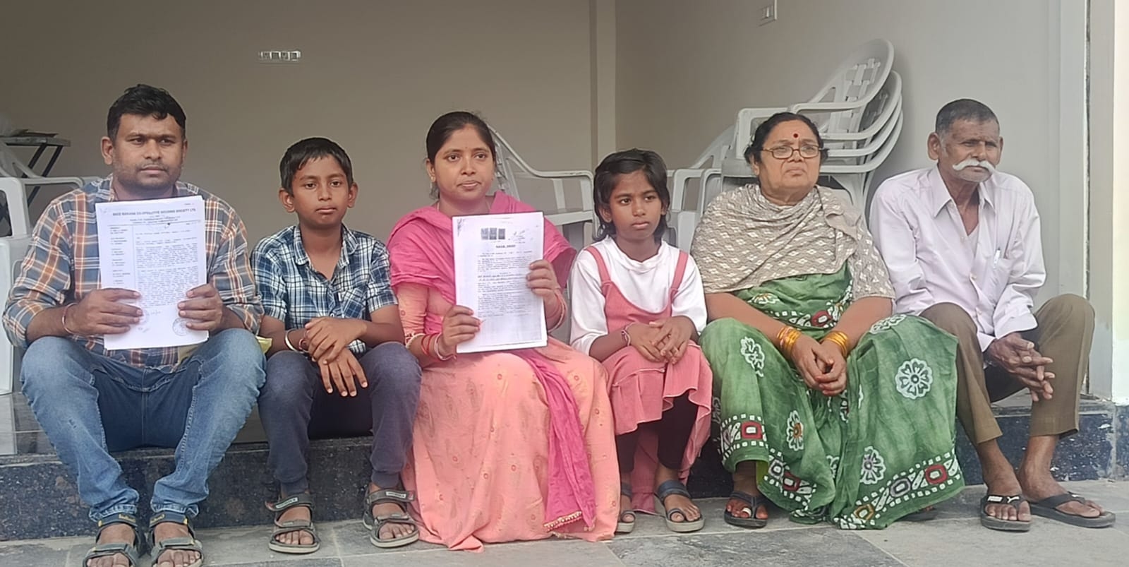 మల్లారెడ్డి గారూ.. మాకు న్యాయం చేయండి
