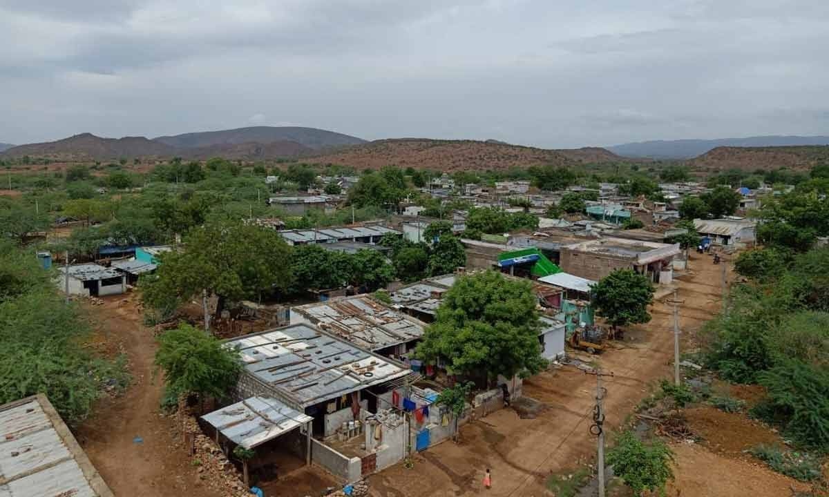 వెలిగొండ ప్రాజెక్టు నిర్వాసితులకు ఊరట!