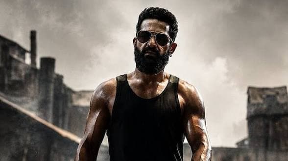 ఎన్టీఆర్ 'డ్రాగన్' మూవీలో స్పెషల్ సాంగ్ అప్డేట్: ముగ్గురు హీరోయిన్లతో తారక్ మాస్ స్టెప్పులు!