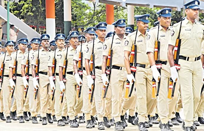 నవంబర్ 29న ఎస్సై ప్రిలిమ్స్.. డిసెంబర్ 20న కానిస్టేబుల్ పరీక్ష
