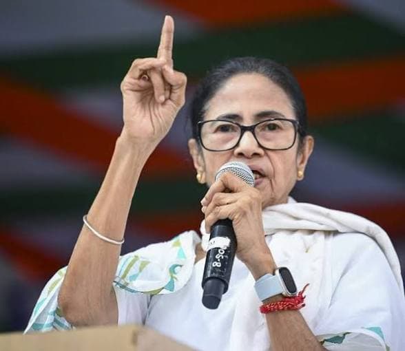ఓట్ల దొంగతనంపై మమతా ఆగ్రహం: సీఈసీ అరెస్ట్కు, మళ్లీ ఎన్నికలకు డిమాండ్!