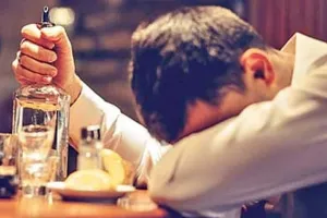 Alcohol: మద్యం తాగడం  ఆరోగ్యానికి హానికరమా?.. ఉపయోగకరమా? 